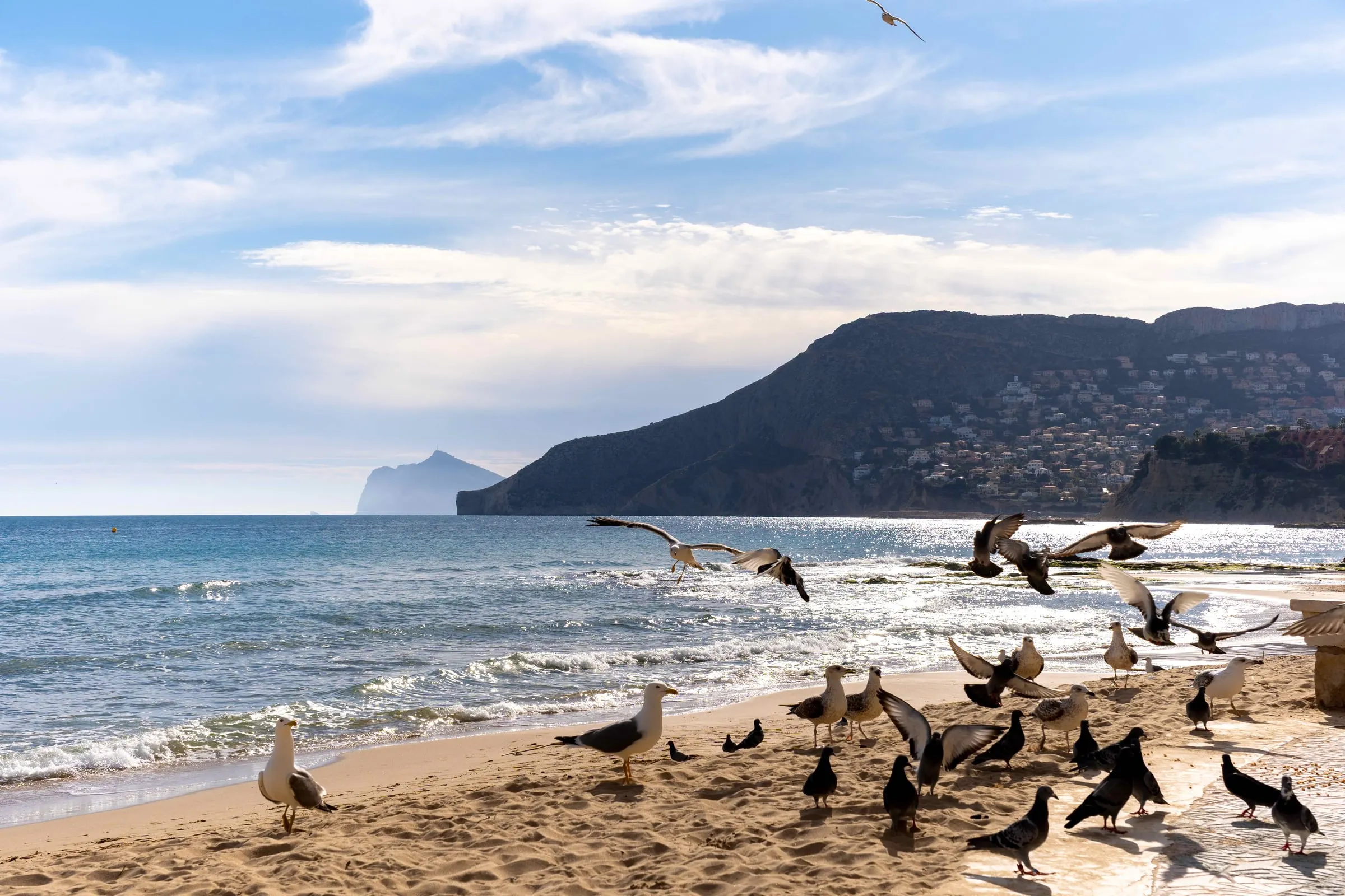 Strand von Calpe mit dem Peñón de Ifach